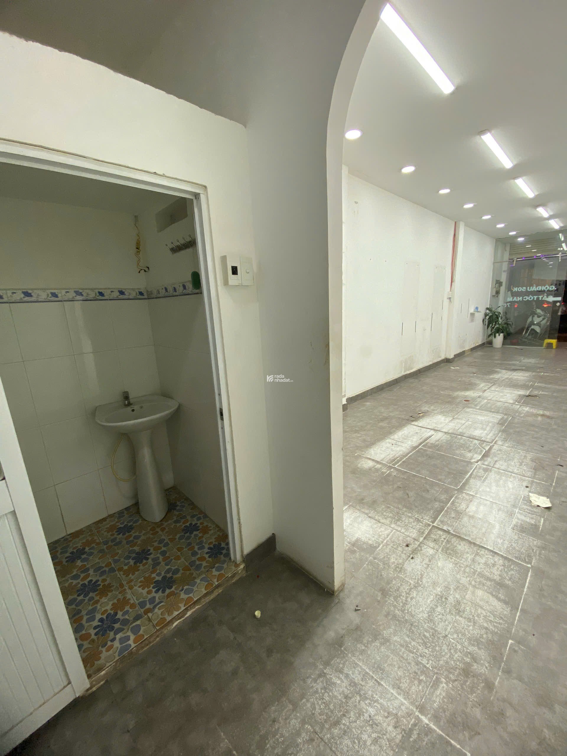 BÁN NHÀ MẶT TIỀN CÁCH MẠNG THÁNG 8 - 3x22- 16.5 tỷ 