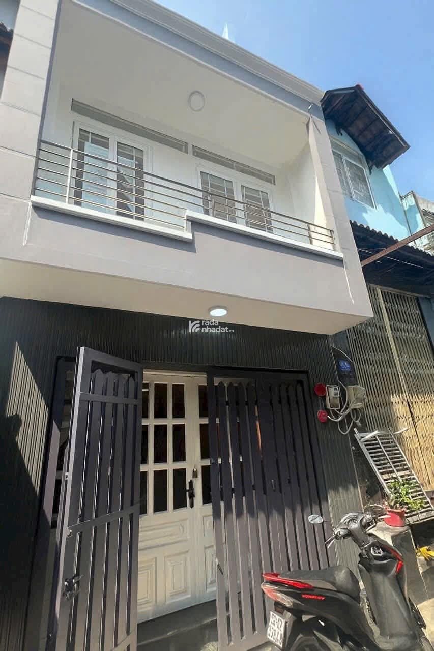 Nhà 11 PN dòng tiền 15tr/Th, 60m2 - 3 Tầng Gần Hương Lộ 2, Giá 3.x Tỷ