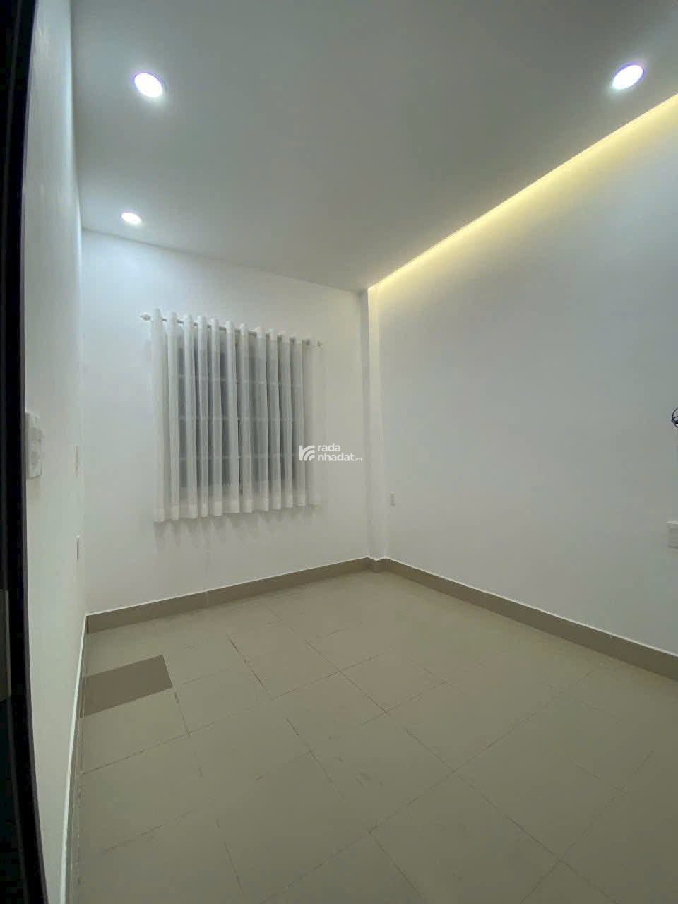 Nhà 11 PN dòng tiền 15tr/Th, 60m2 - 3 Tầng Gần Hương Lộ 2, Giá 3.x Tỷ