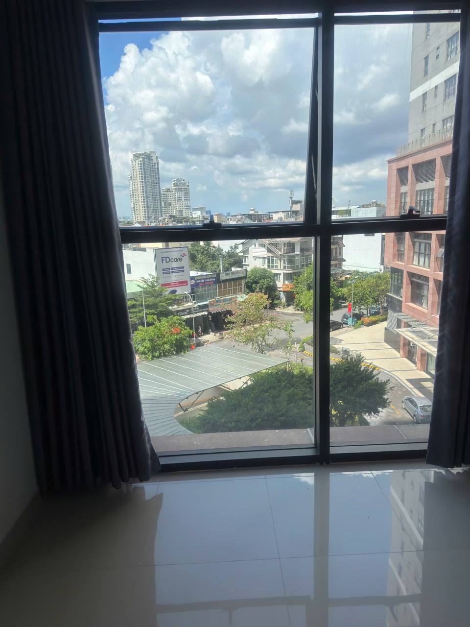 The Sun Avenue - Cho thuê văn phòng diện tích 33m2 giá chỉ 11 triệu/tháng