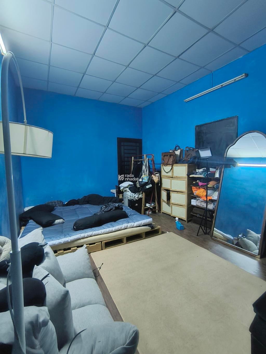 KHU DÂN TRÍ - THẲNG 1 TRỤC RA MẶT TIỀN, HẺM THÔNG - NGANG HƠN 4M - ĐANG CHO THUÊ 100 TRIỆU/NĂM