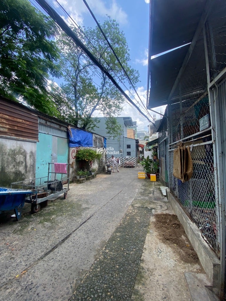 HẺM TRƯỚC NHÀ 5M - XE HƠI VI VU ĐẾN CỬA - SÁT MẶT TIỀN - NHÀ NÁT TIỆN XÂY MỚI TUỲ Ý - 45M2