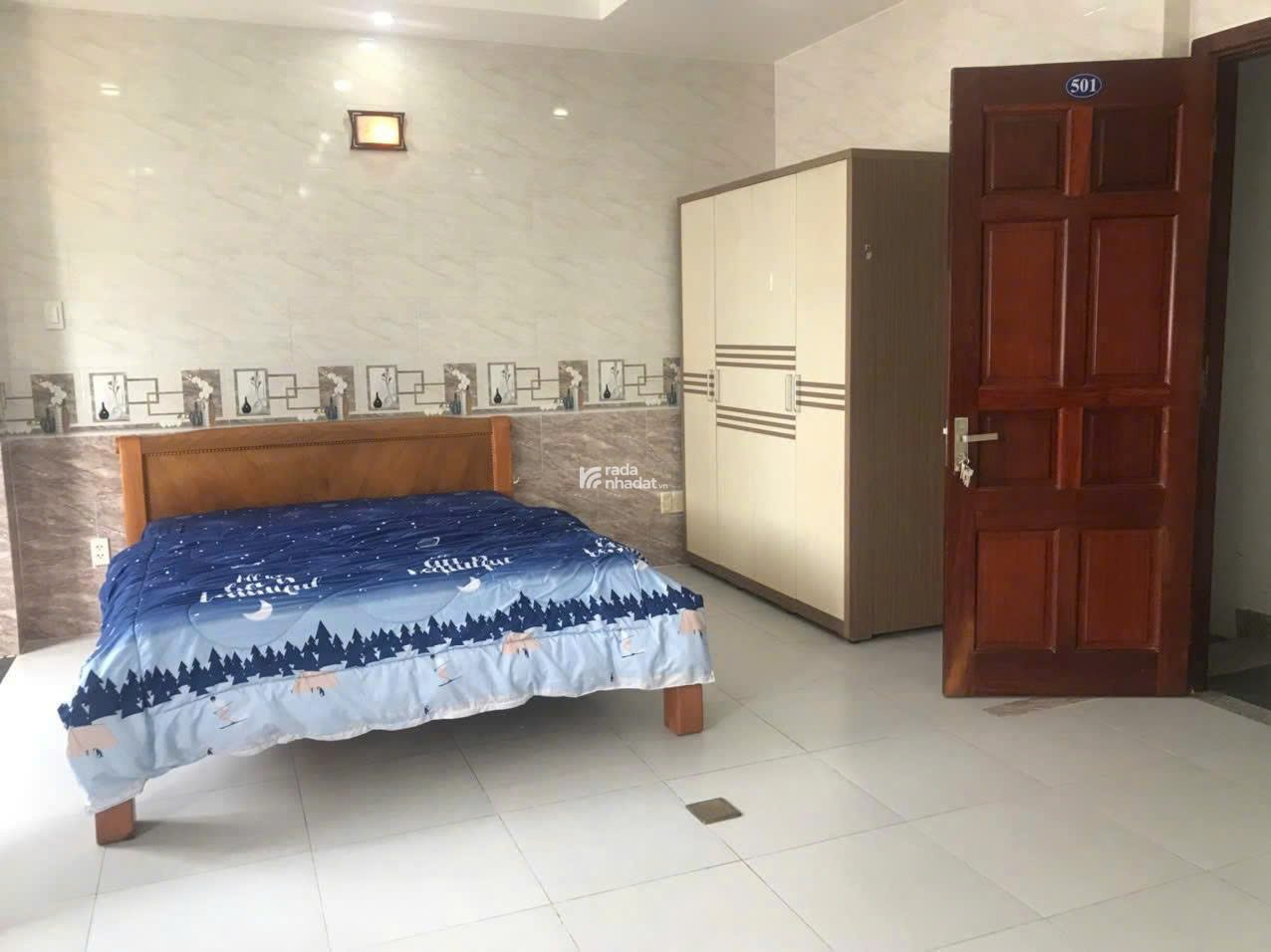 Bán CHDV 7 lầu mặt tiền Bạch Đằng ngang 6m DTS 434m2 14PN TN 100tr ngay sân bay 37.8 tỷ
