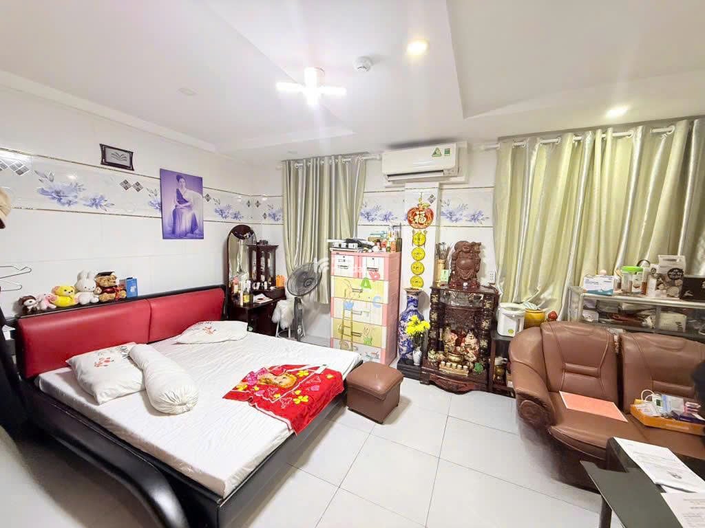 Bán CHDV 7 lầu mặt tiền Bạch Đằng ngang 6m DTS 434m2 14PN TN 100tr ngay sân bay 37.8 tỷ
