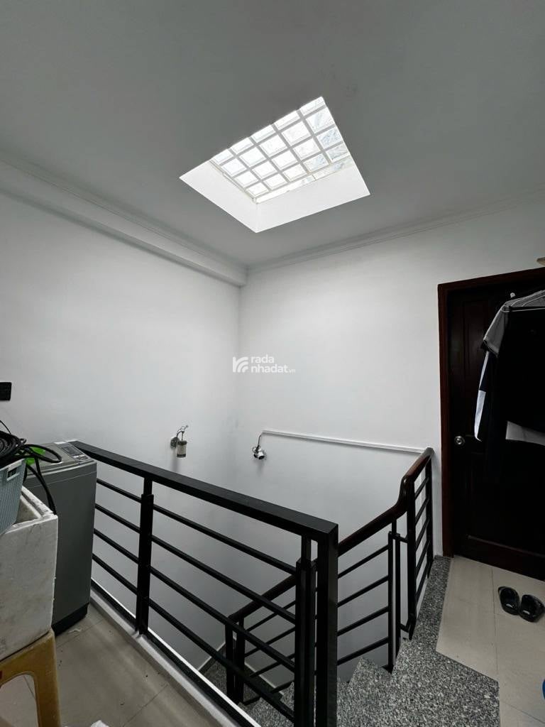 Cư xá Đô Thành - CHDV 8 phòng - hẻm xe hơi - 5 tầng BTCT - 40.5/43m2 - 9.x tỷ