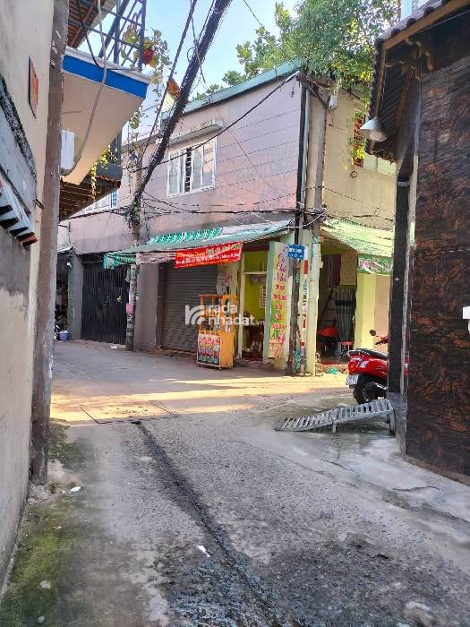 NHÀ MẶT TIỀN CỦ TIỆN XÂY MỚI - MẶT HẺM XE HƠI PHÍA SAU NHÀ THÔNG RA NGUYỄN SƠN - VỊ TRÍ KINH DOANH 