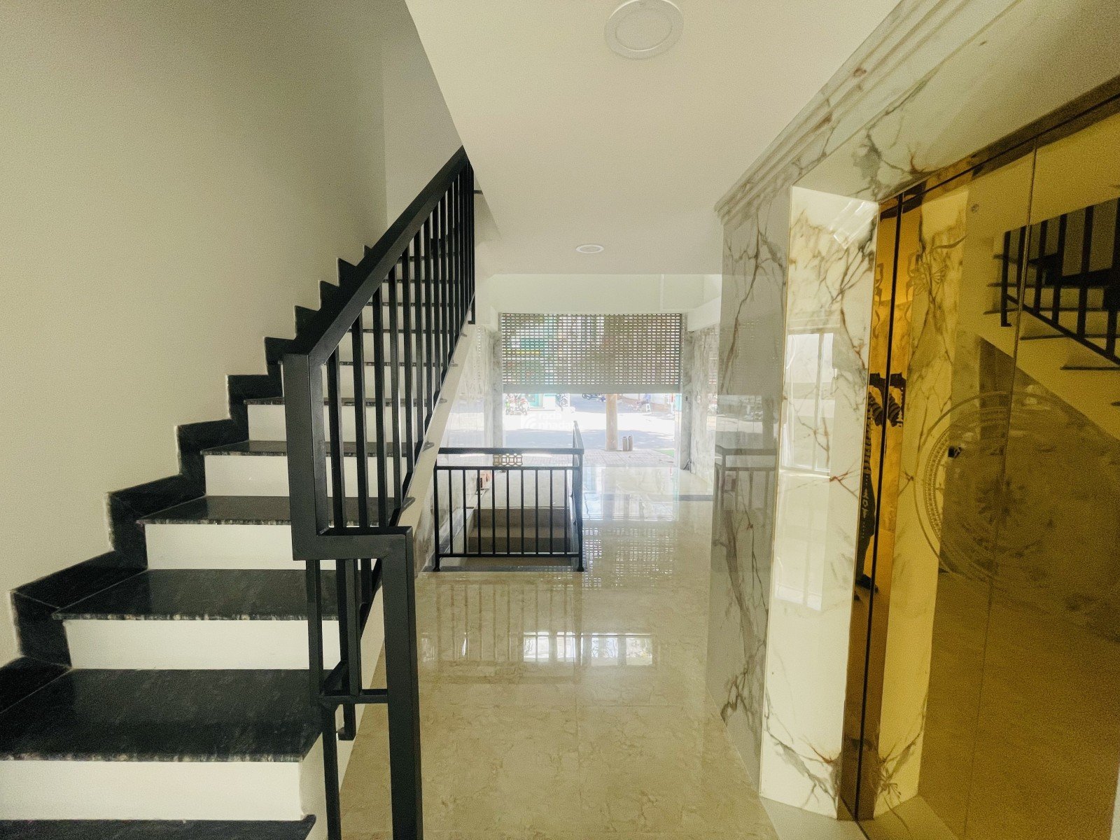 SIÊU PHẨM MẶT TIỀN 62m2 7 TẦNG - CÓ HẦM & THANG MÁY - NHÀ ĐẸP MỚI TINH - VỊ TRÍ KINH DOANH ĐẮC ĐỊA