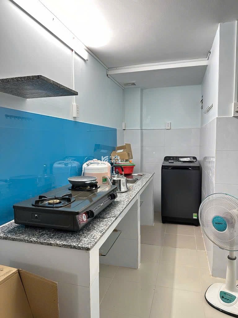 BÁN NHÀ HẬU GIANG 28M2 2 TẦNG 2PN 2.65 TỶ P.12 QUẬN 6