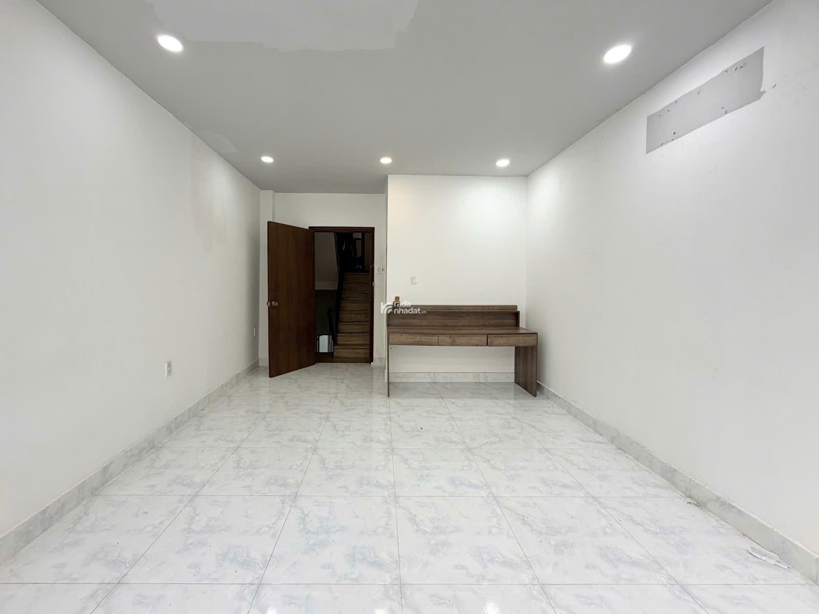 HẺM 8M OTO TRÁNH TRẦN HUY LIỆU - NHÀ 4 TẦNG KIÊN CỐ - 7 PN 8 WC - 15.2 TỶ