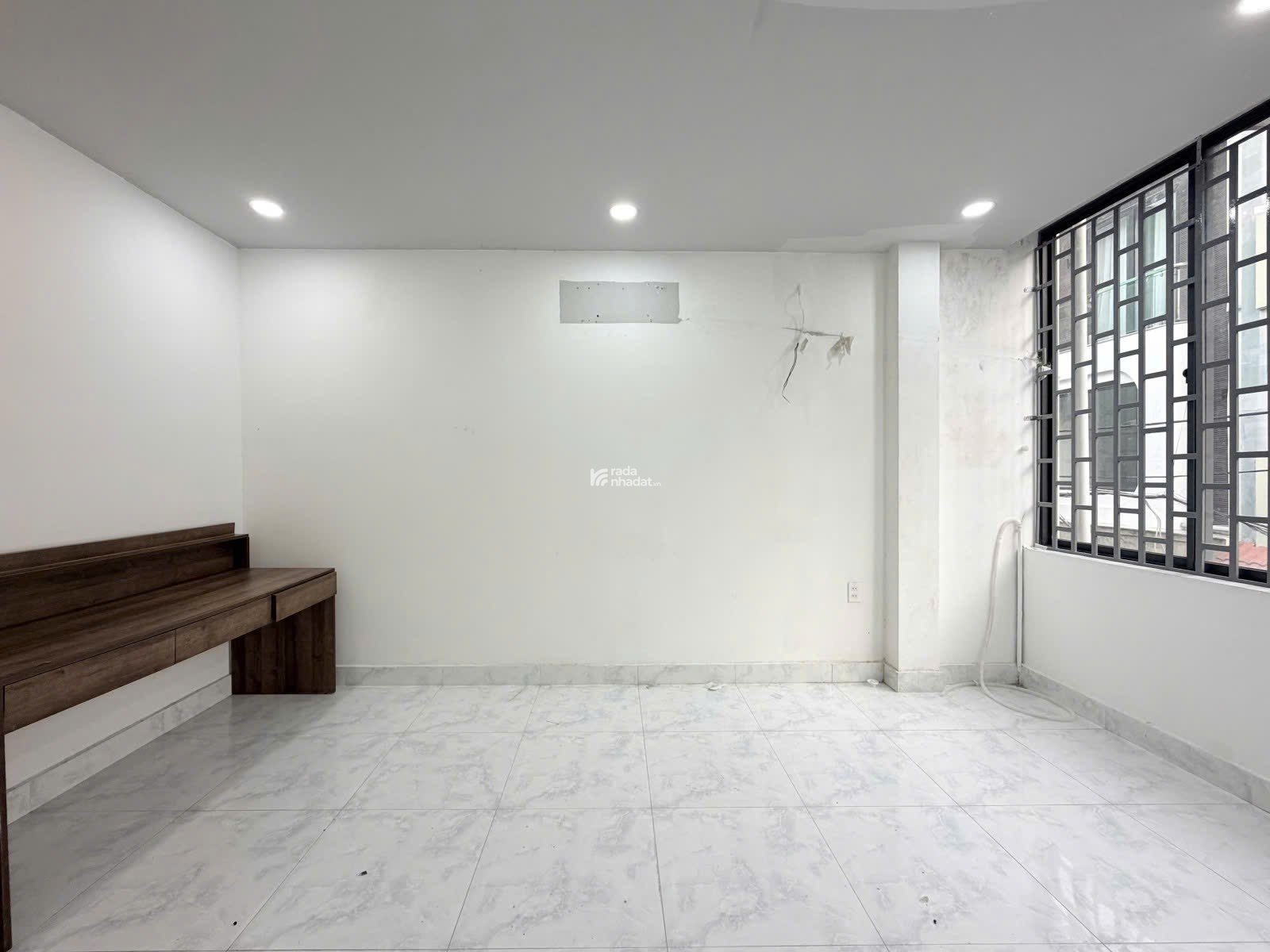 HẺM 8M OTO TRÁNH TRẦN HUY LIỆU - NHÀ 4 TẦNG KIÊN CỐ - 7 PN 8 WC - 15.2 TỶ