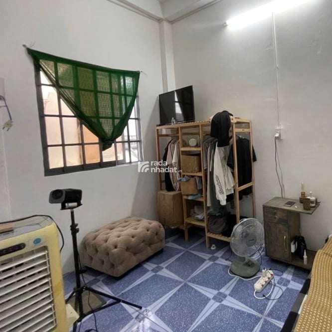 Hiếm nhà dưới 5 Tỷ HXH Hàn Hải Nguyên Q11, DT 40m2 3 Tầng 3PN, SHR, xe hơi ngủ nhà