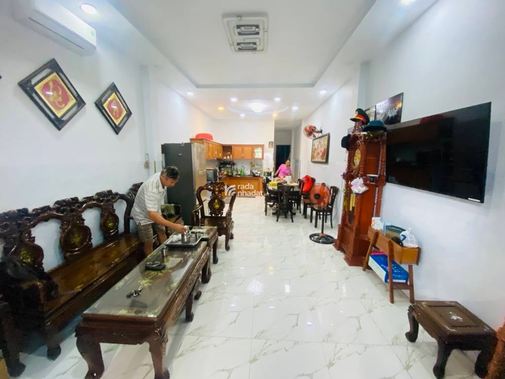 Nhà ngộp ngân hàng giá rẻ bèo đường lê văn thịnh quận 2