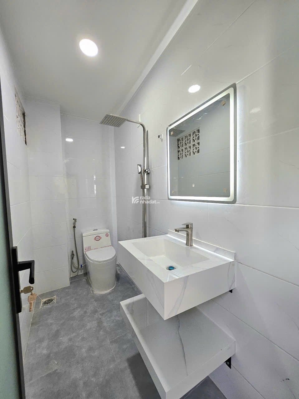 Nhà mới 3 lầu trung tâm Q. Phú Nhuận đường Thích Quảng Đức P5