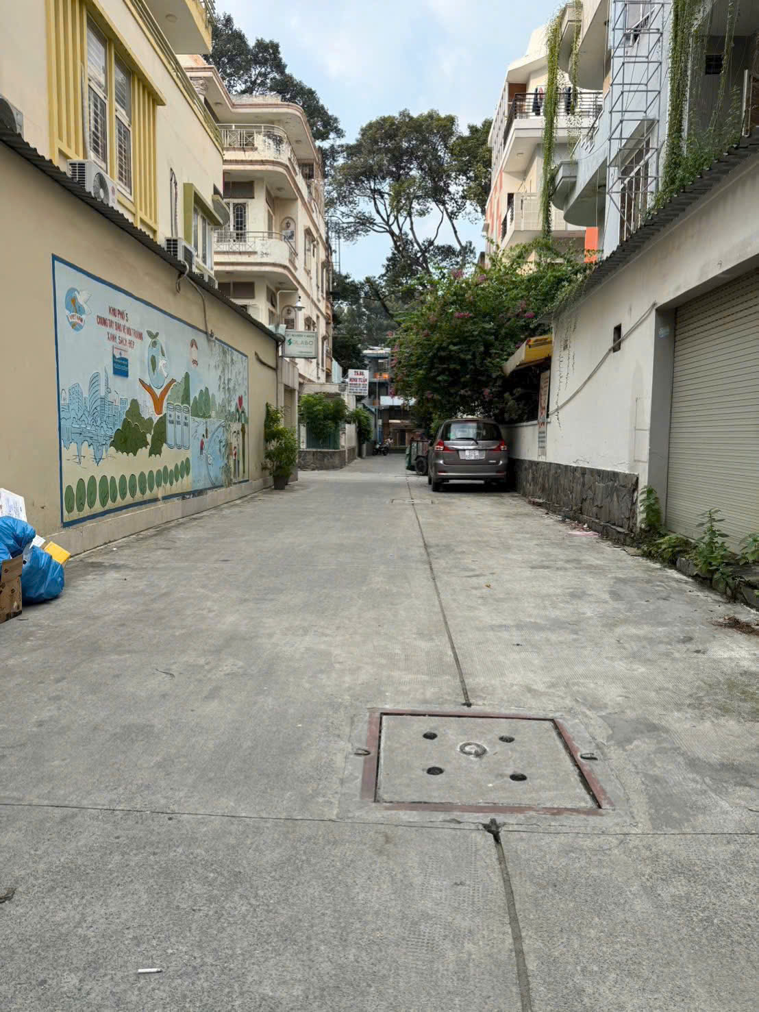 Quá hiếm! 1 căn giá ngộp ngay Dương Quảng Hàm, Gò Vấp giá chỉ 3 tỷ 250, SHR 40m2, full nội thất