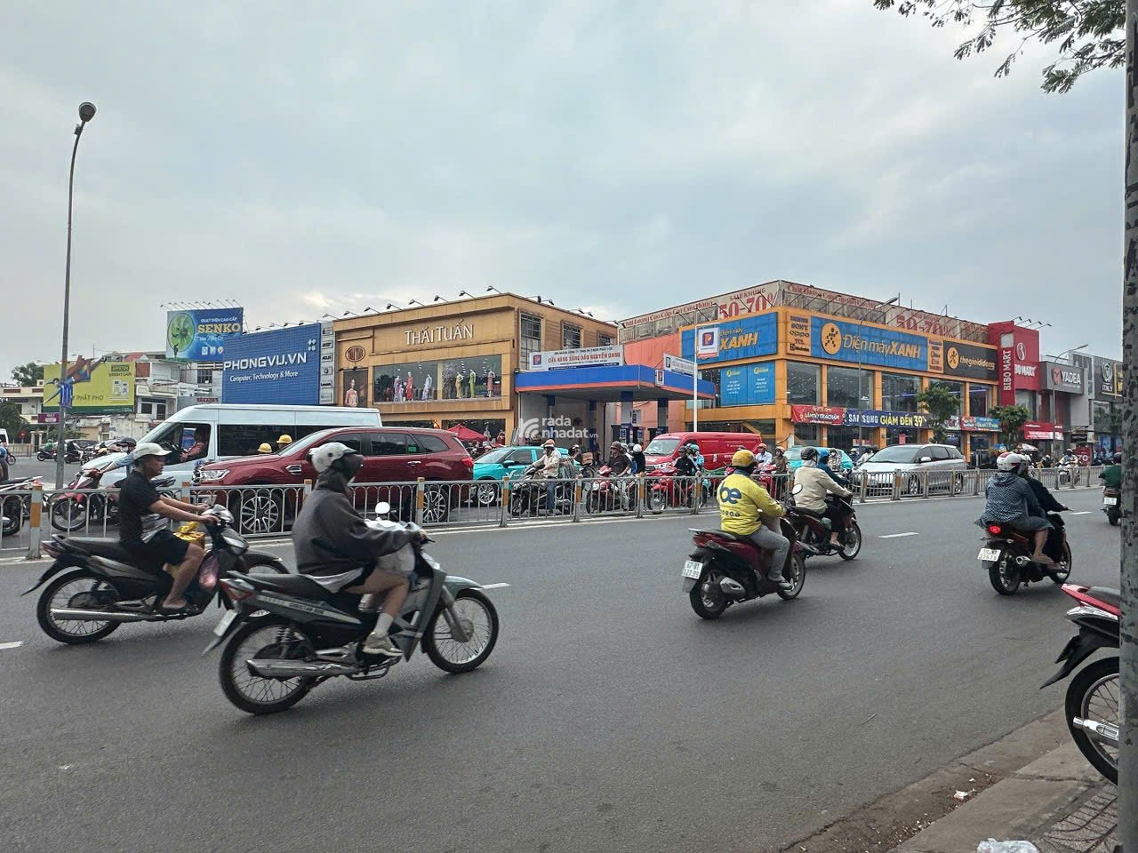 Bán CHDV hẻm 220 Nguyễn Oanh ngang 5m 95m2 5 tầng 12PN TN 55tr NT đẹp gần chợ 12.6 tỷ
