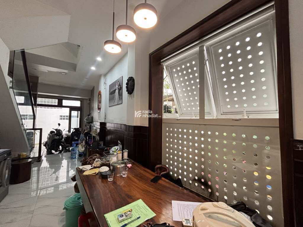 NGUYỄN PHI KHANH TÂN ĐỊNH  QUẬN 1