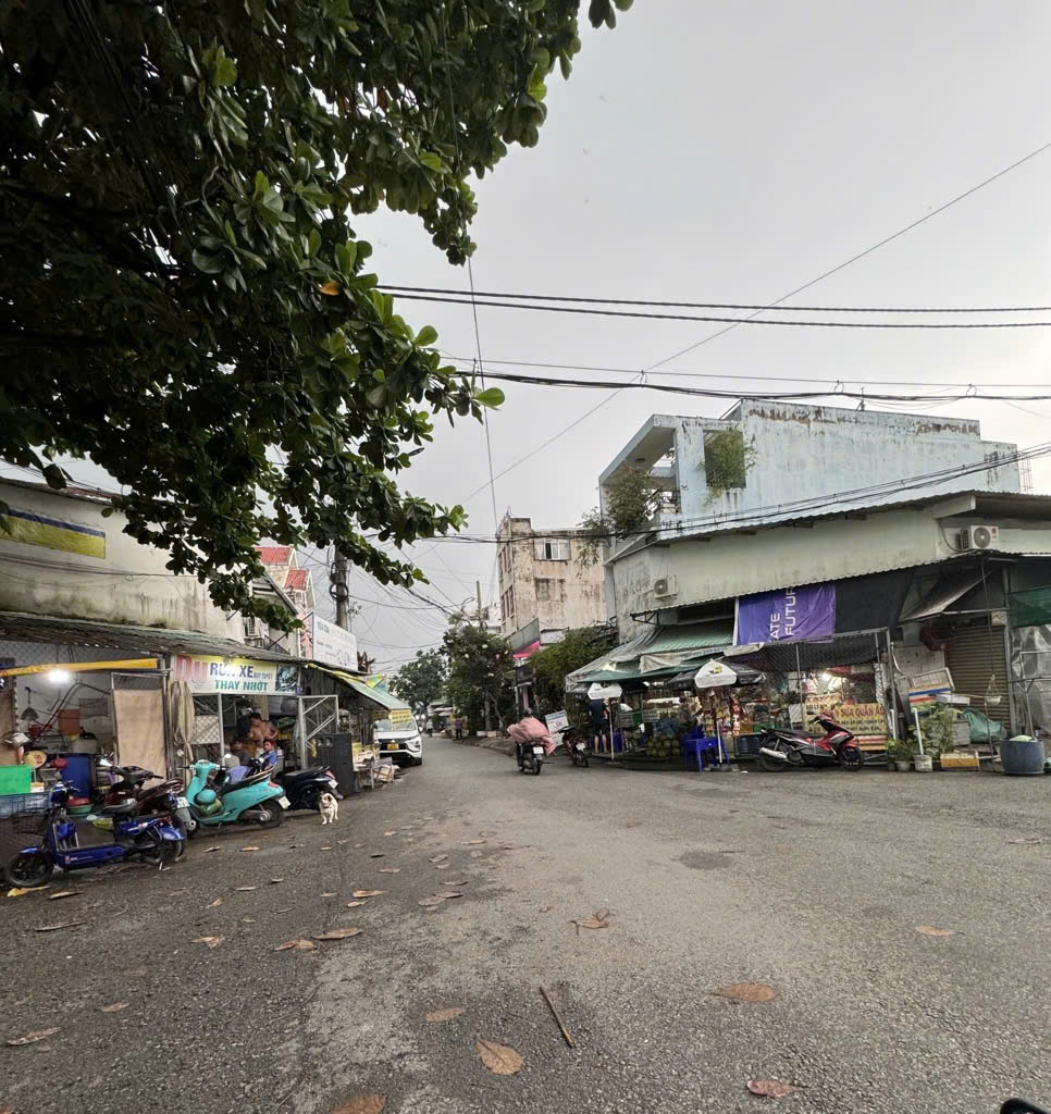 BÁN NHÀ MẶT TIỀN ĐƯỜNG SỐ 4,TÂN TẠO A,BÌNH TÂN (5m x 20m) 5,7 TỶ TL