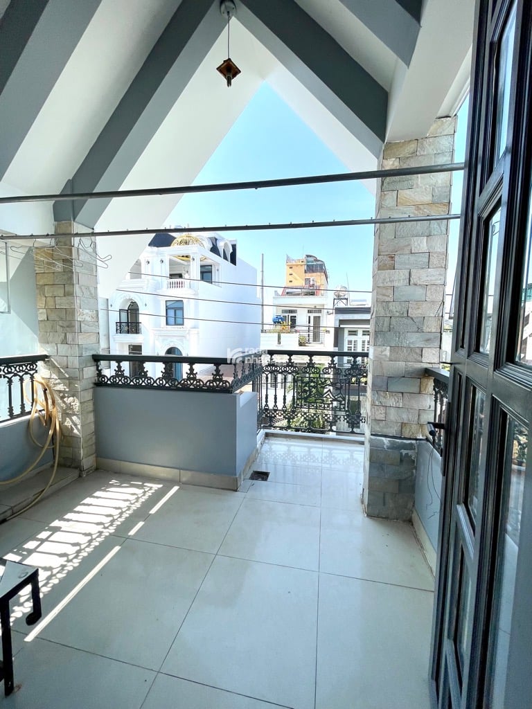 METRO HIỆP PHÚ Q12 - Ô TÔ TRÁNH - 3 TẦNG - 72M2 - FULL NỘ THẤT - 5.7 TỶ