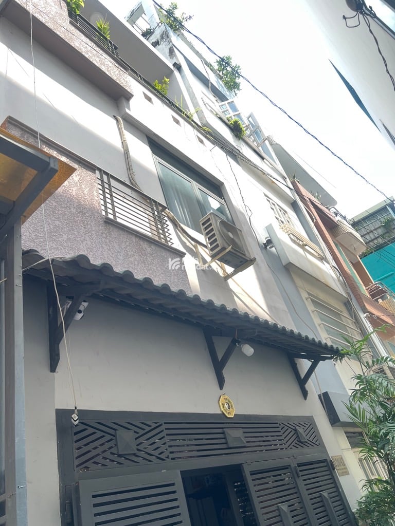 KHU ĐỒNG BỘ NGUYỄN CÔNG HOAN, PHÚ NHUẬN, 35M2 4 TẦNG Ở NGAY. GIẢM 350TR CHỈ 6.69T TL 