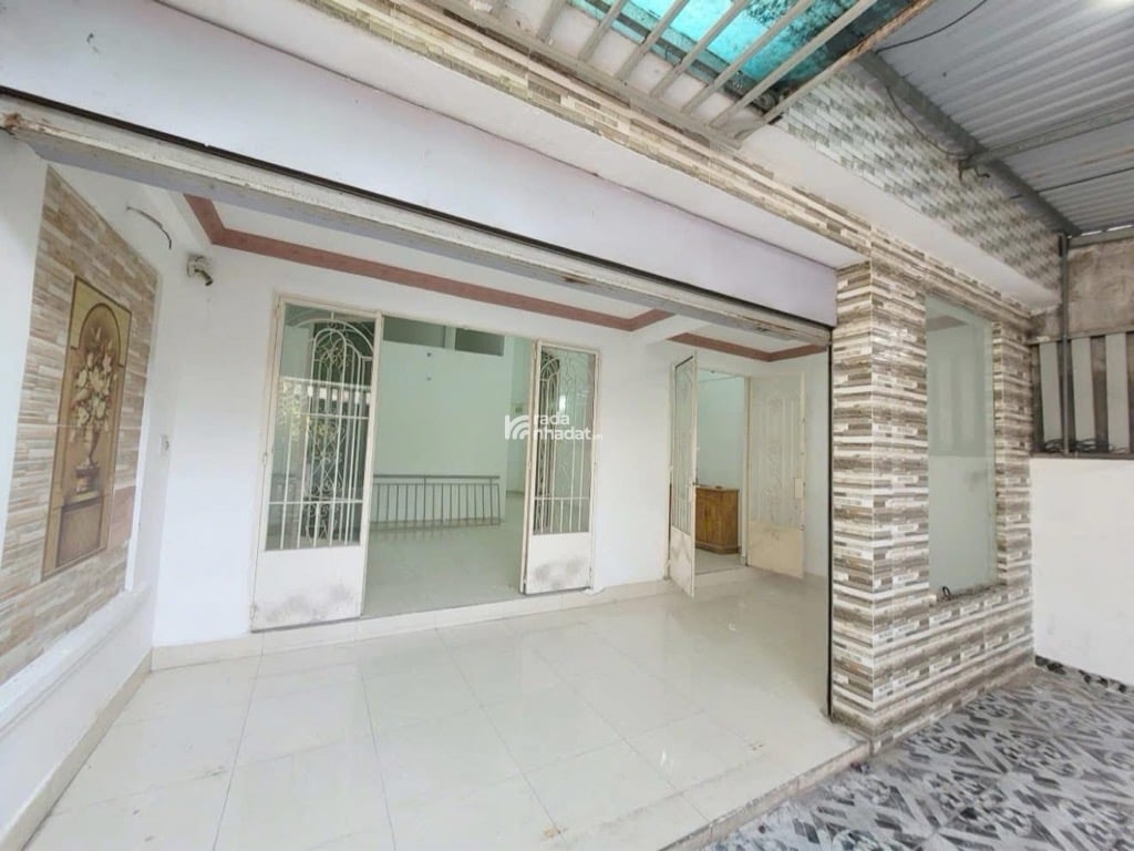 BÁN NHÀ DIỆN TÍCH KHỦNG 130M2 SÁT MẶT TIỀN NGAY BÌNH HƯNG HÒA B HƠN 4 TỶ XÍU 