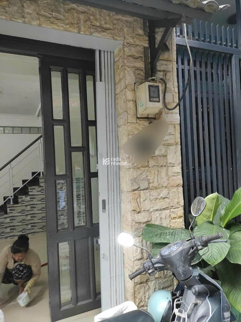 Bán nhà lô nhì 4m- ngay KCX Tân Thuận - vị trí vừa ở vừa cho thuê - thông số 4*11 -  nhỉnh 4t Tl