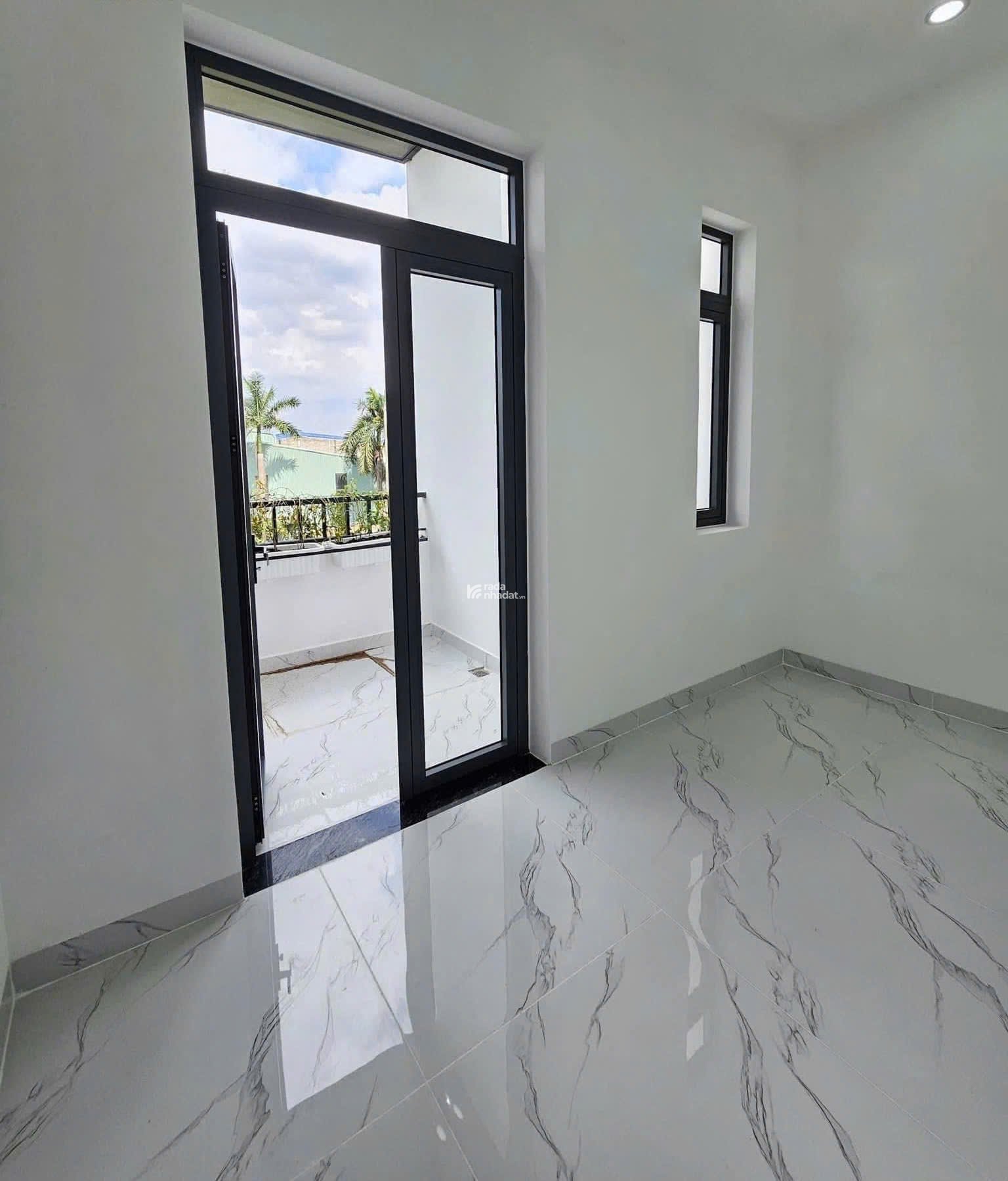 Nhà đẹp view sông giá bất ngờ chỉ còn 1 căn