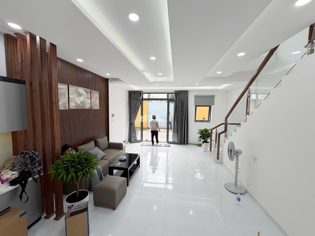 GẦN KCN TÂN BÌNH, TÂY THẠNH, TÂN PHÚ, 42M2 CÓ KC MỚI. GIẢM 550TR CHỈ 5.75T TL TỐT