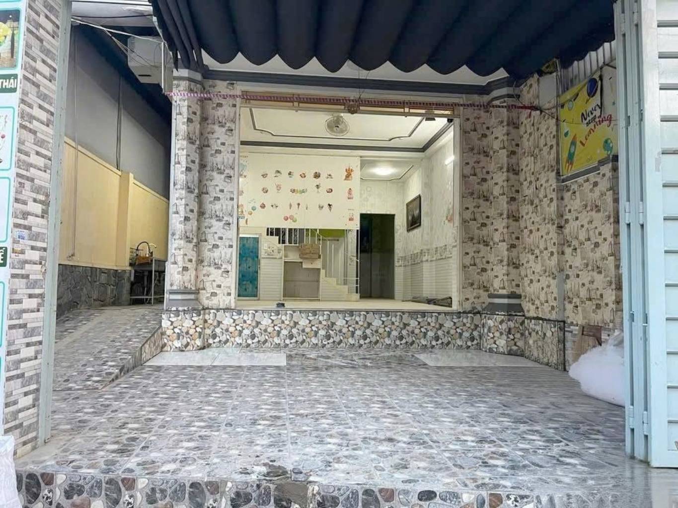 NHÀ MẶT TIỀN NGANG 6,8M KHU KINH DOANH