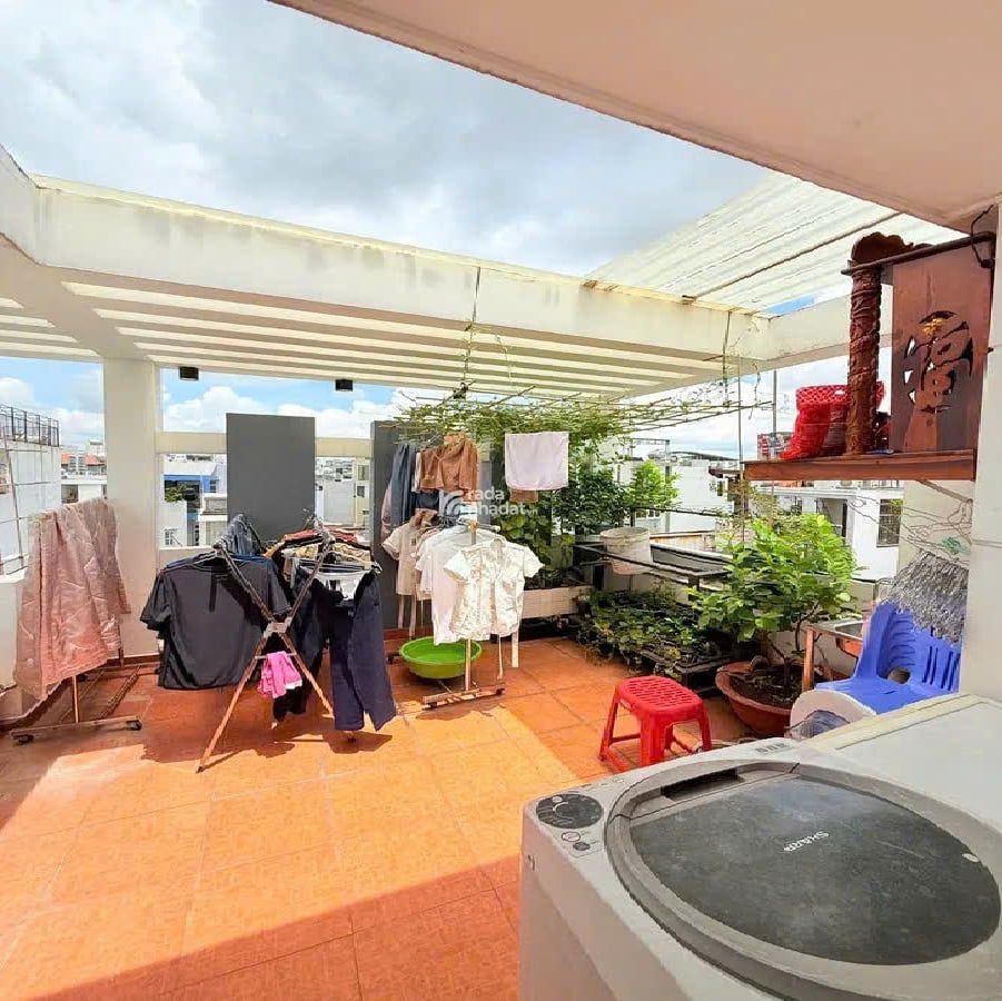 Bán nhà Quận Phú Nhuận - hẻm Huỳnh Văn Bánh - DT 11 x 4.8 m - 38 m2 - 5 Tầng - Giá 7.5 tỷ