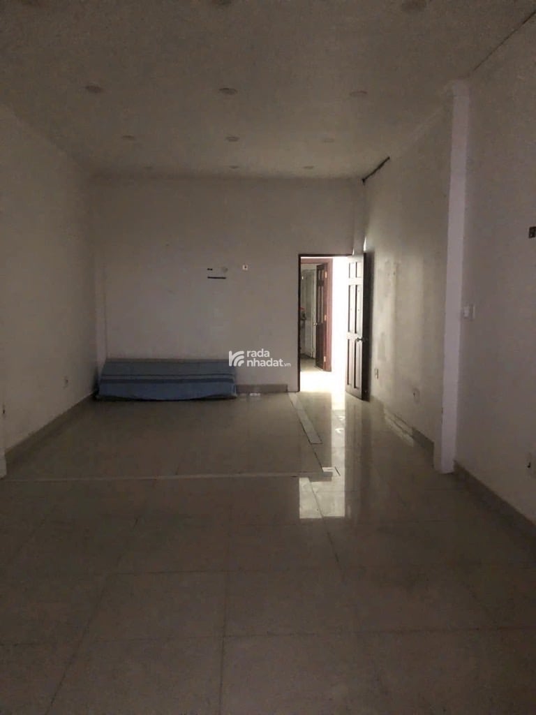 NHÀ NGAY QUẬN TÂN PHÚ NẰM ĐƯỜNG HOÀ BÌNH NGAY ĐẦM SEN 60M2 GIÁ RẤT ĐẸP 7.1 TỶ 