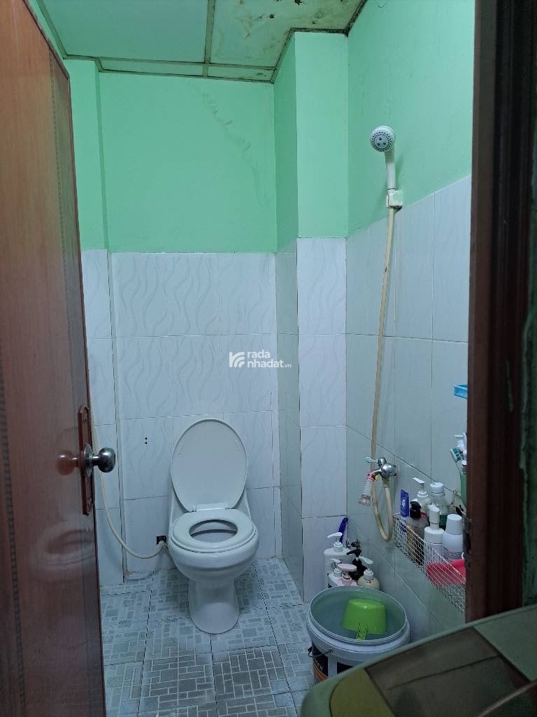 NHÀ NGAY QUẬN TÂN PHÚ NẰM ĐƯỜNG HOÀ BÌNH NGAY ĐẦM SEN 60M2 GIÁ RẤT ĐẸP 7.1 TỶ 