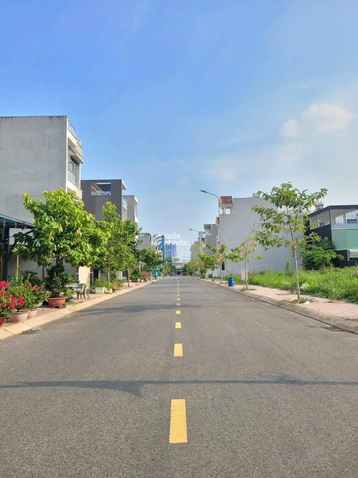 Lh 0898894703 để em hỗ trợ đi xem đất nha