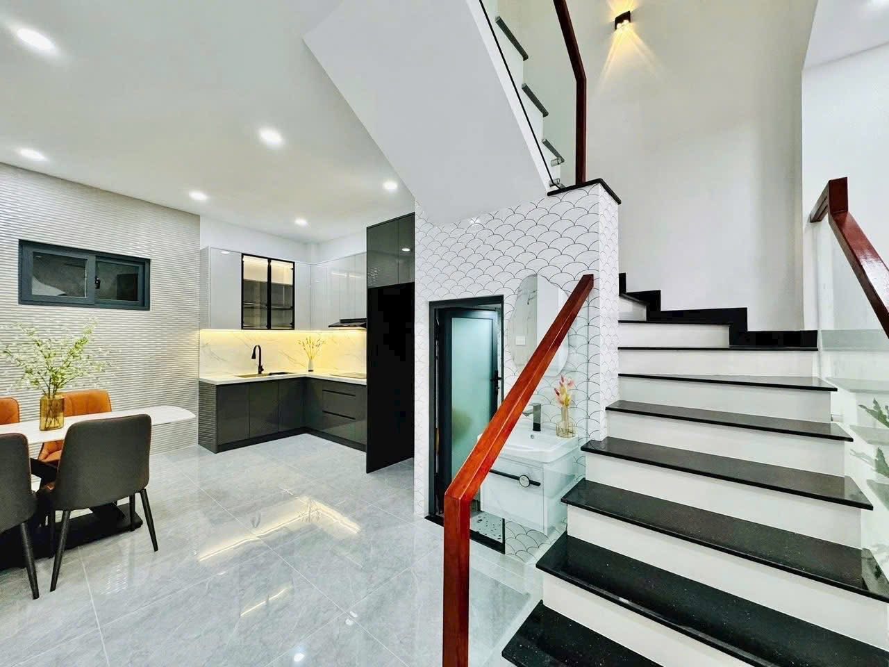 Hạ giá 300 còn 4tỷ300 đường Nơ Trang Long F13 Bình Thạnh 54m2 , Đang cho thuê 13 triệu , sổ riêng