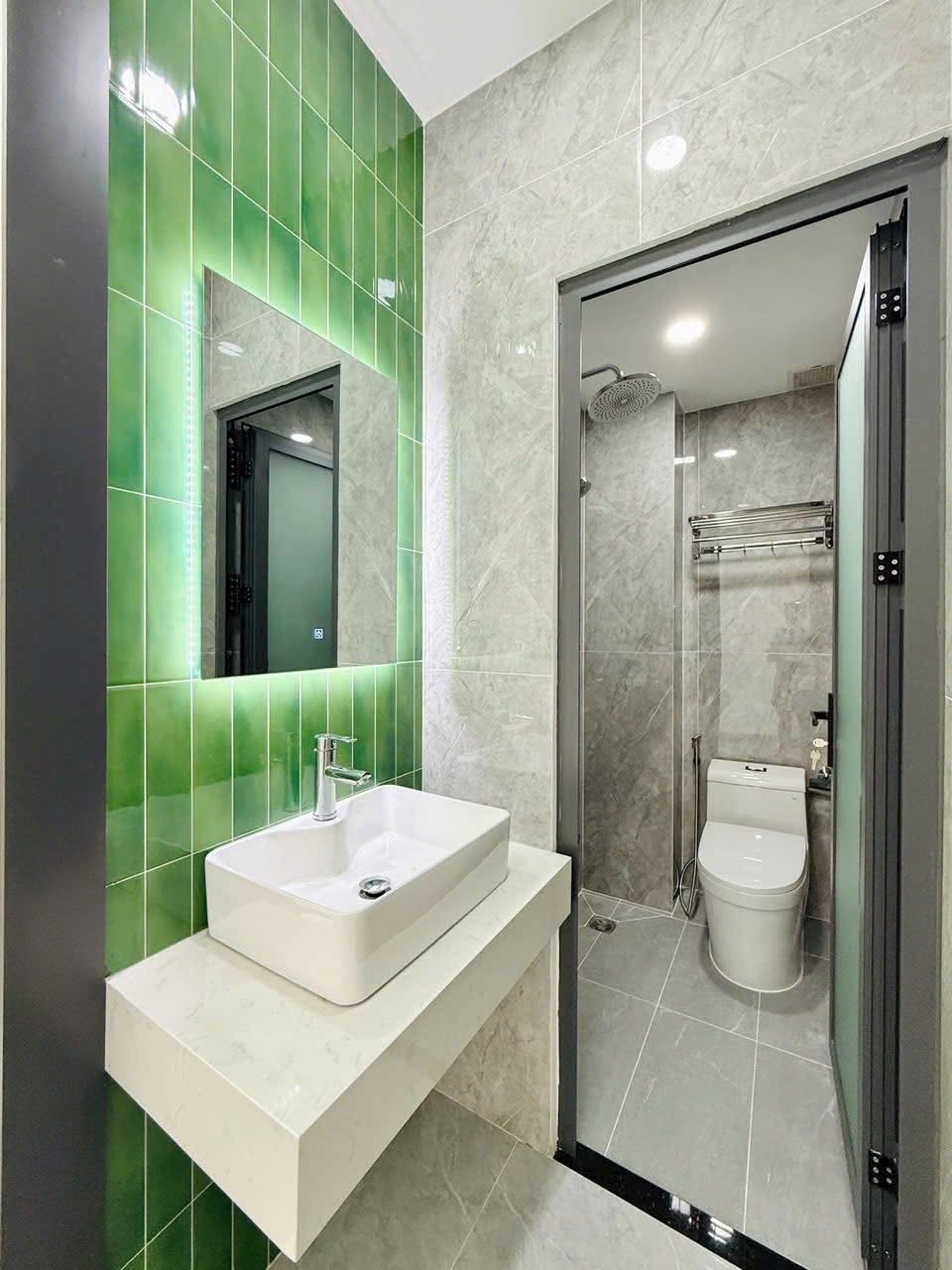 Hạ giá 300 còn 4tỷ300 đường Nơ Trang Long F13 Bình Thạnh 54m2 , Đang cho thuê 13 triệu , sổ riêng