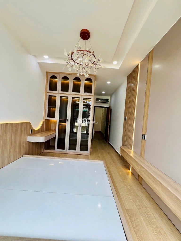 Hẻm xe hơi trung tâm quận 3 - 35m2 - 5 tầng BTCT có thang máy 500kg - 8.x tỷ