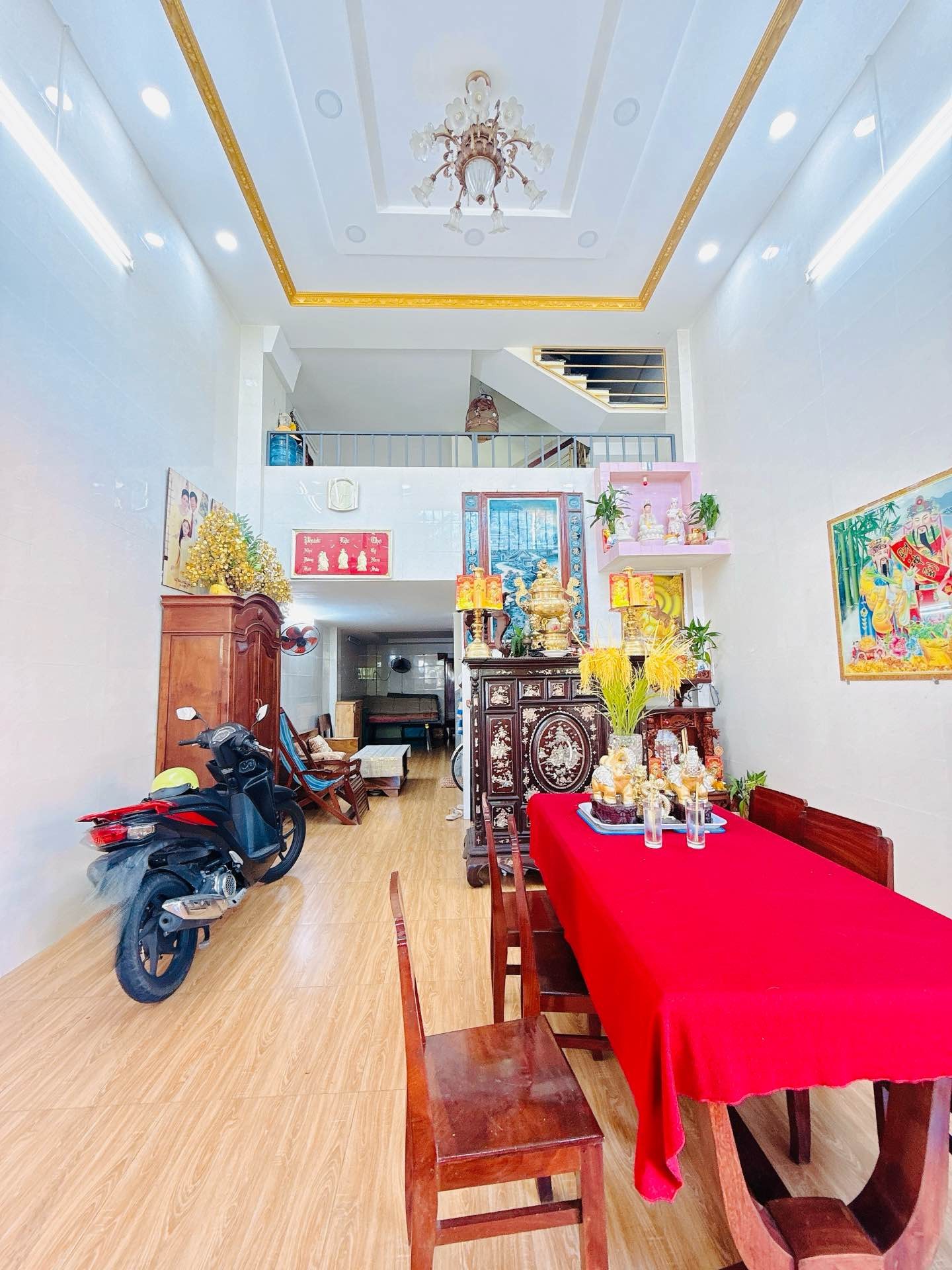 Nhà 6 tầng thang máy đường 15m Ni Sư Huỳnh Liên, 70m2, 5x14, 6PN, sang trọng, 14.2 tỷ