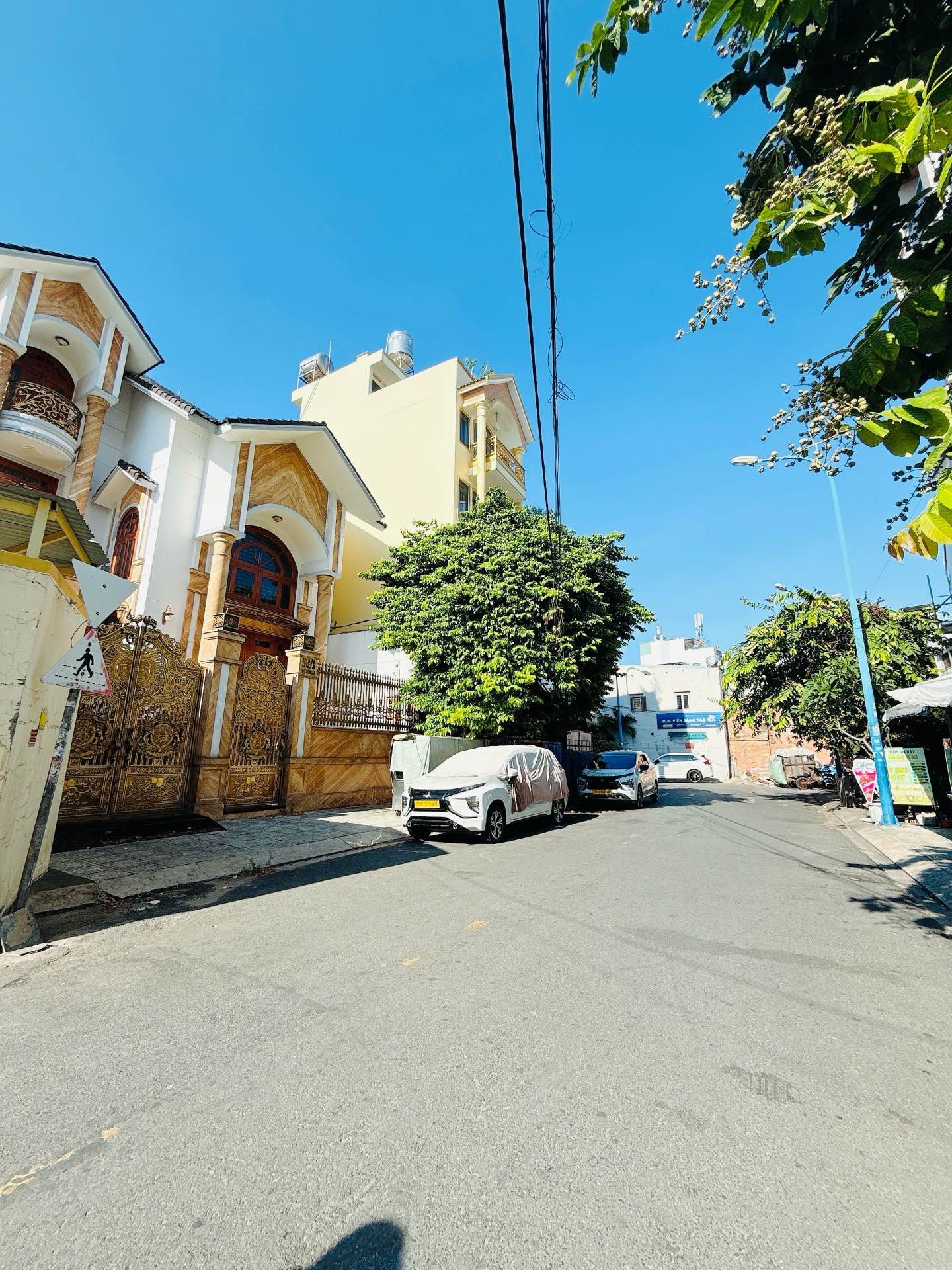 Nhà 6 tầng thang máy đường 15m Ni Sư Huỳnh Liên, 70m2, 5x14, 6PN, sang trọng, 14.2 tỷ