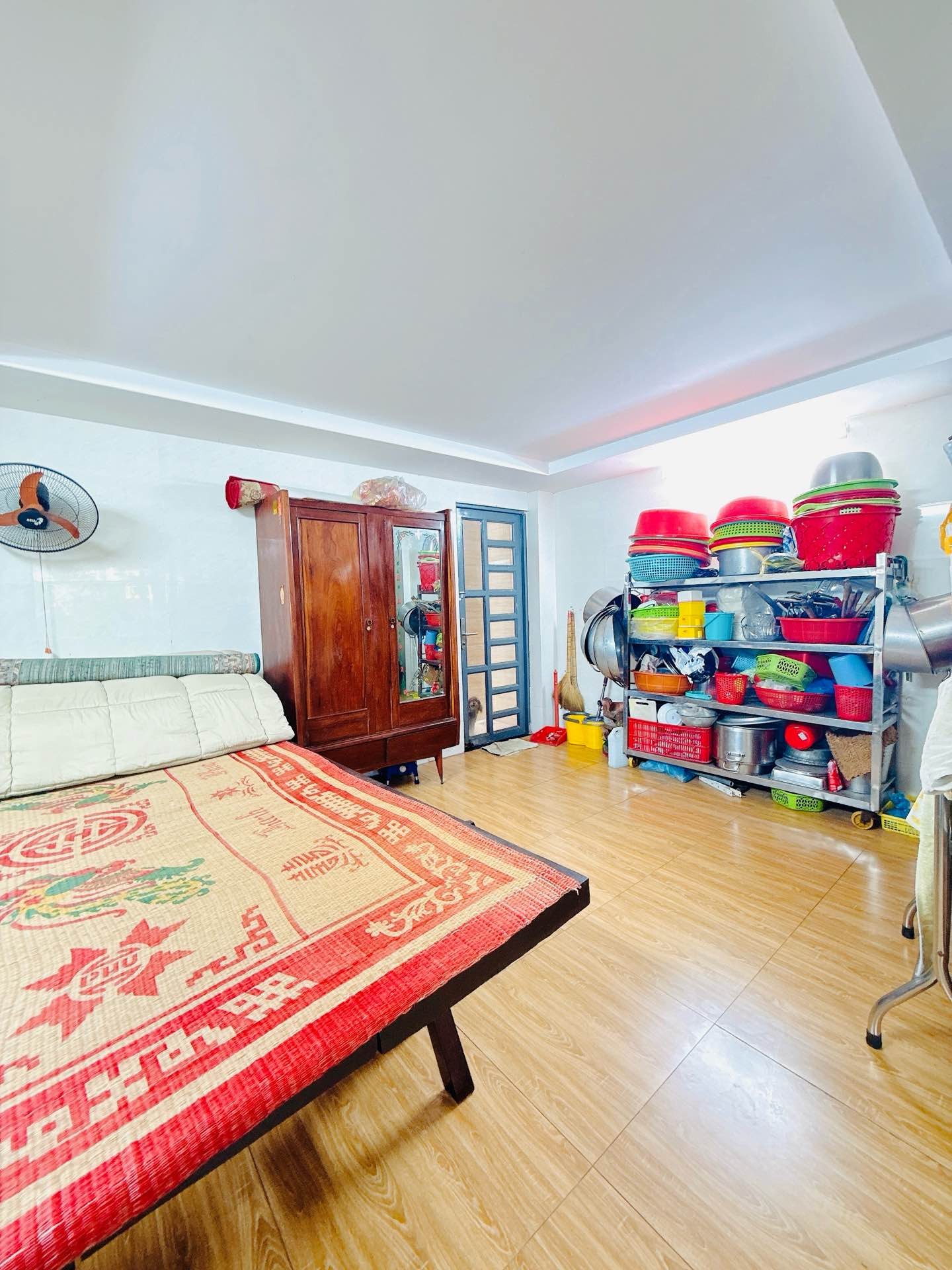 Nhà 6 tầng thang máy đường 15m Ni Sư Huỳnh Liên, 70m2, 5x14, 6PN, sang trọng, 14.2 tỷ