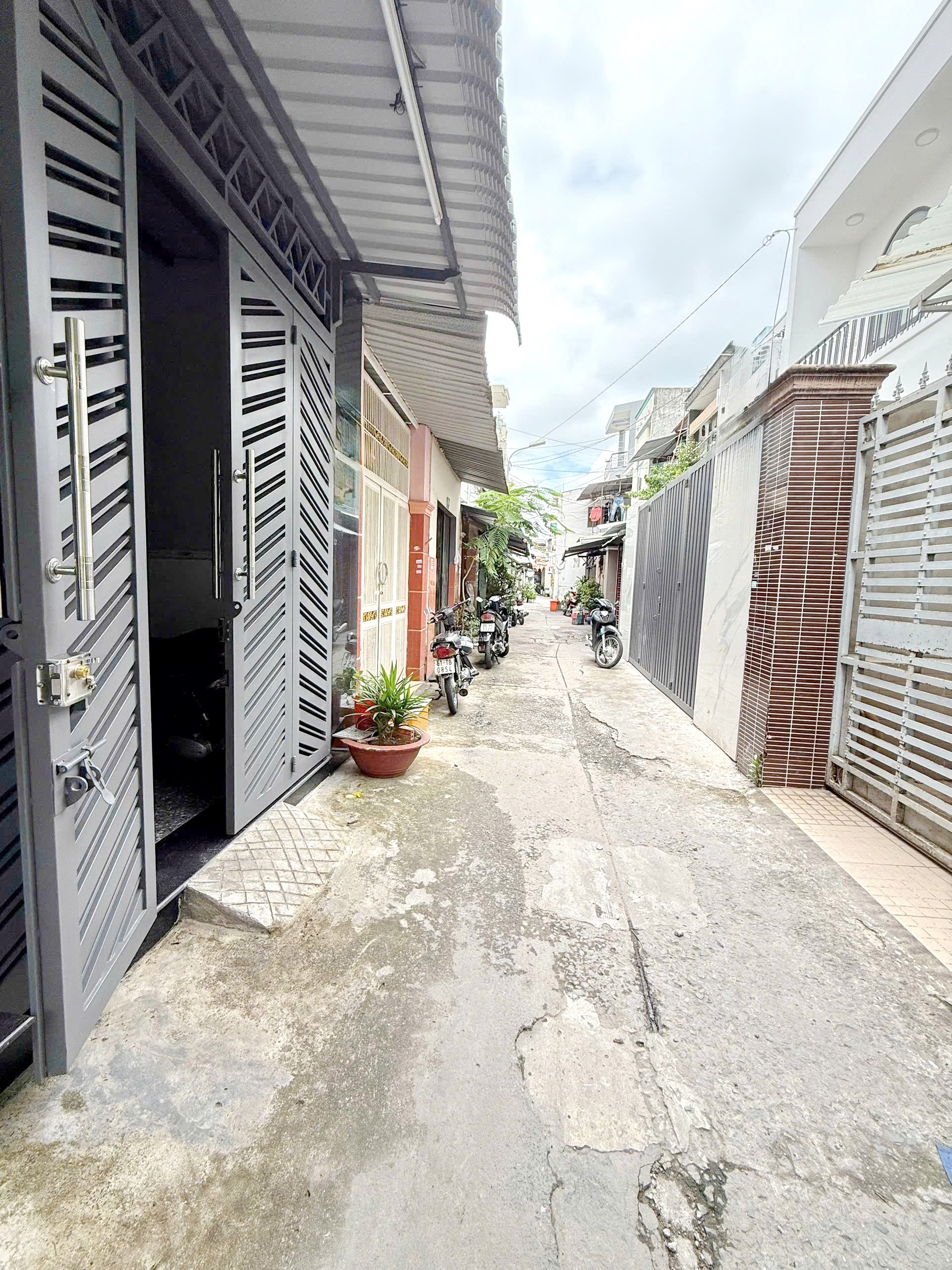 Bán nhà 2 lầu gần hẻm xe tải đường Nguyễn Duy P.10 Quận 8