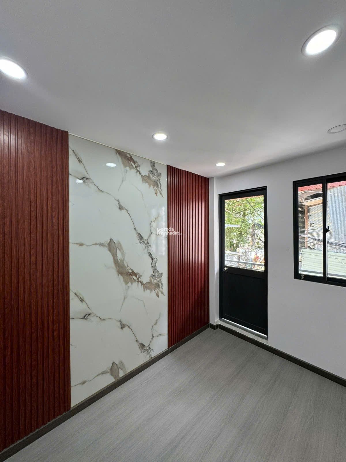 NHÀ CỰC HIẾM CHỈ NHỈNH 3 TỶ - XE HƠI ĐẬU CỬA -NHÀ MỚI VỀ Ở NGAY