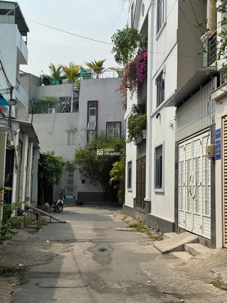 HẺM NHỰA 6m THÔNG TỨ PHƯƠNG, HÀNG XÓM VẠN PHÚC CITY, 7,2X17, NHỈNH 8 TỶ.