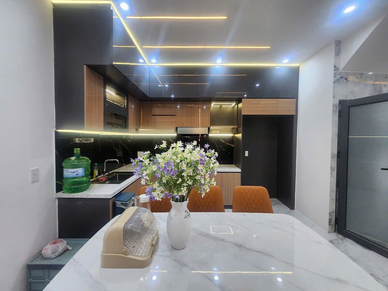 Chính chủ bán nhà mặt phố Mai Anh Tuấn (Gần cầu Nguyễn Tri Phương - Quận Cẩm Lệ). Diện tích 100m .