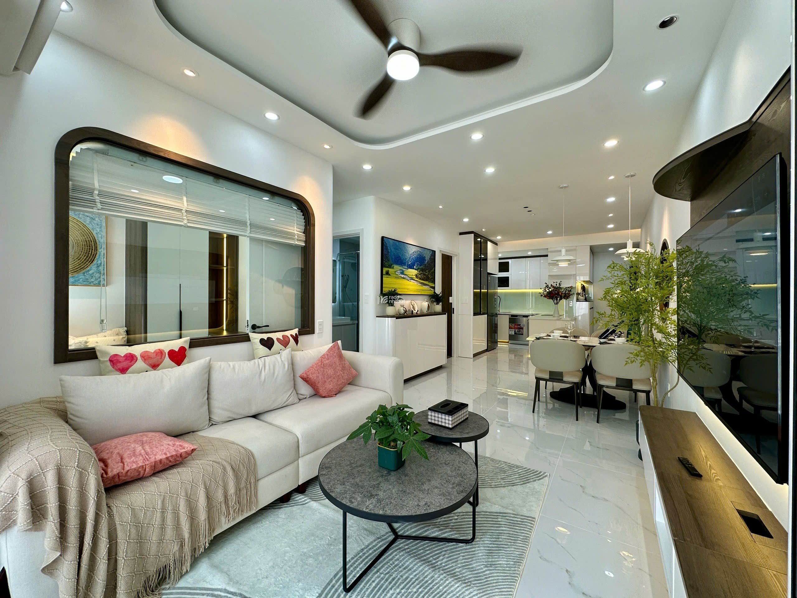 Bán nhanh căn hộ Sky garden 3, PMH, Q7, DT 74m2, Tk 3PN nhà mới đẹp, giá chỉ 6,1 tỷ 