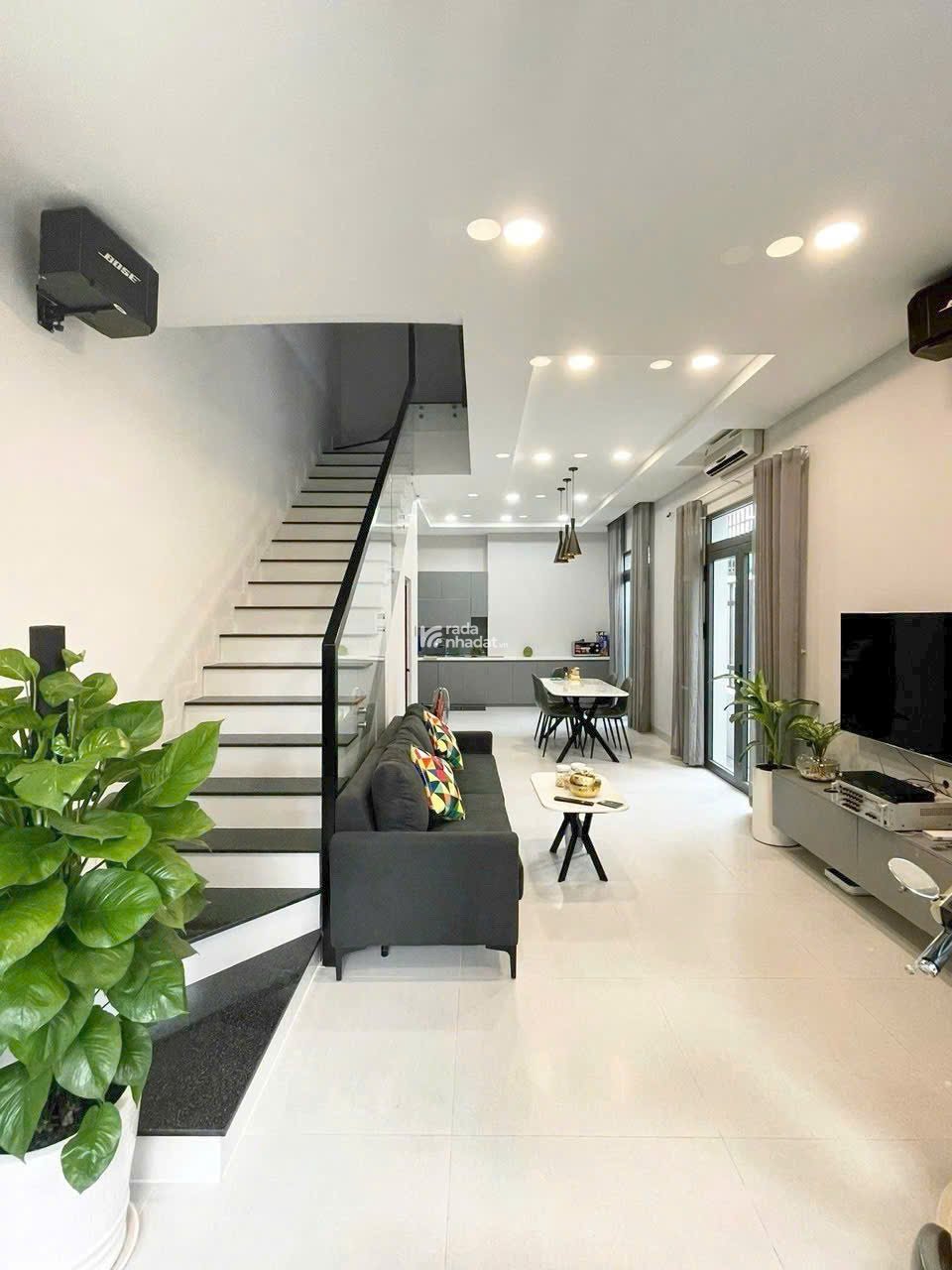 Bán Nhà Trịnh Đình Trọng - Phường Phú Trung - Quận Tân Phú - 54m2 - 9.9 Tỷ