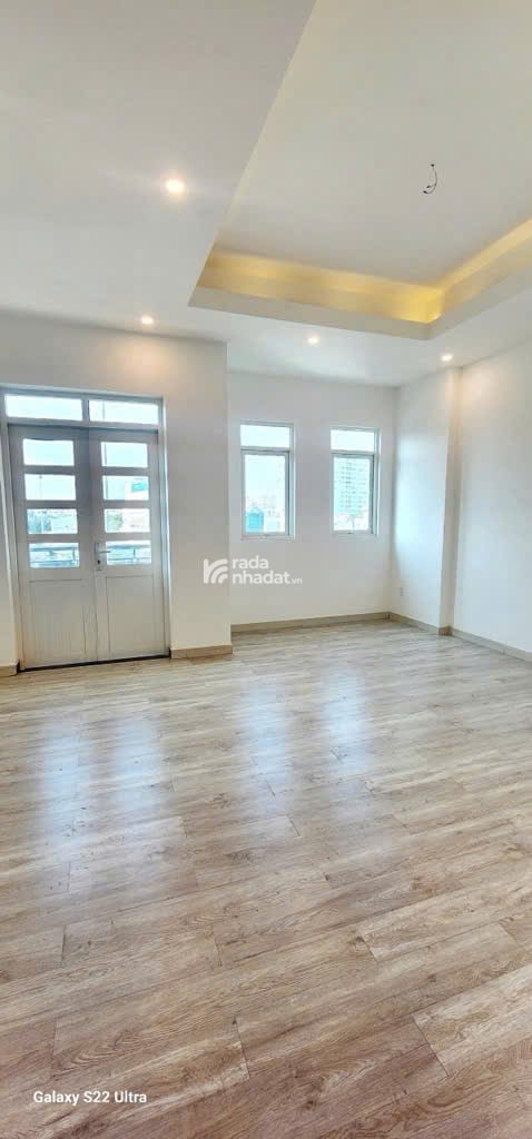 QUAN 7- 10 TỈ HƠN NHÀ MẶT TIỀN 5 LẦU-NGANG 5M NGAY KDC BỘ CÔNG AN