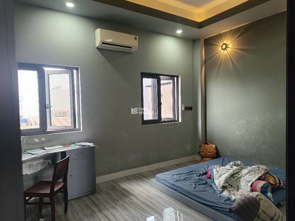 BÁN GẤP NHÀ NGAY MÃ LÒ BÌNH TÂN  HẺM XE HƠI