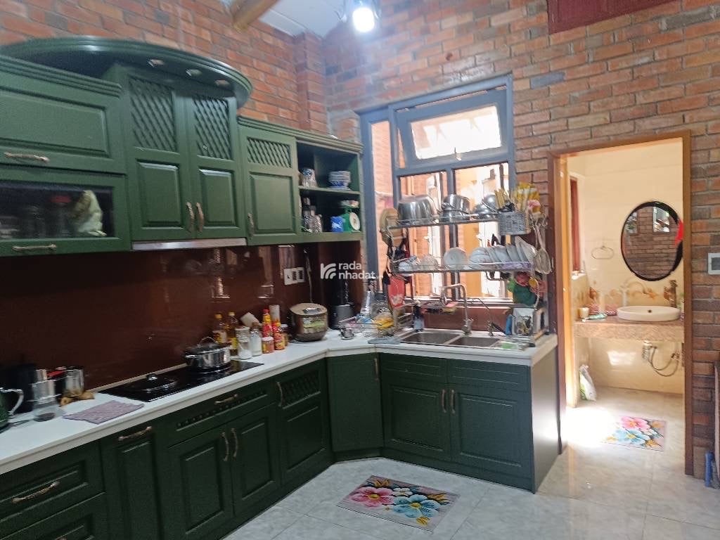 BÁN GẤP NHÀ NGAY MÃ LÒ BÌNH TÂN  HẺM XE HƠI