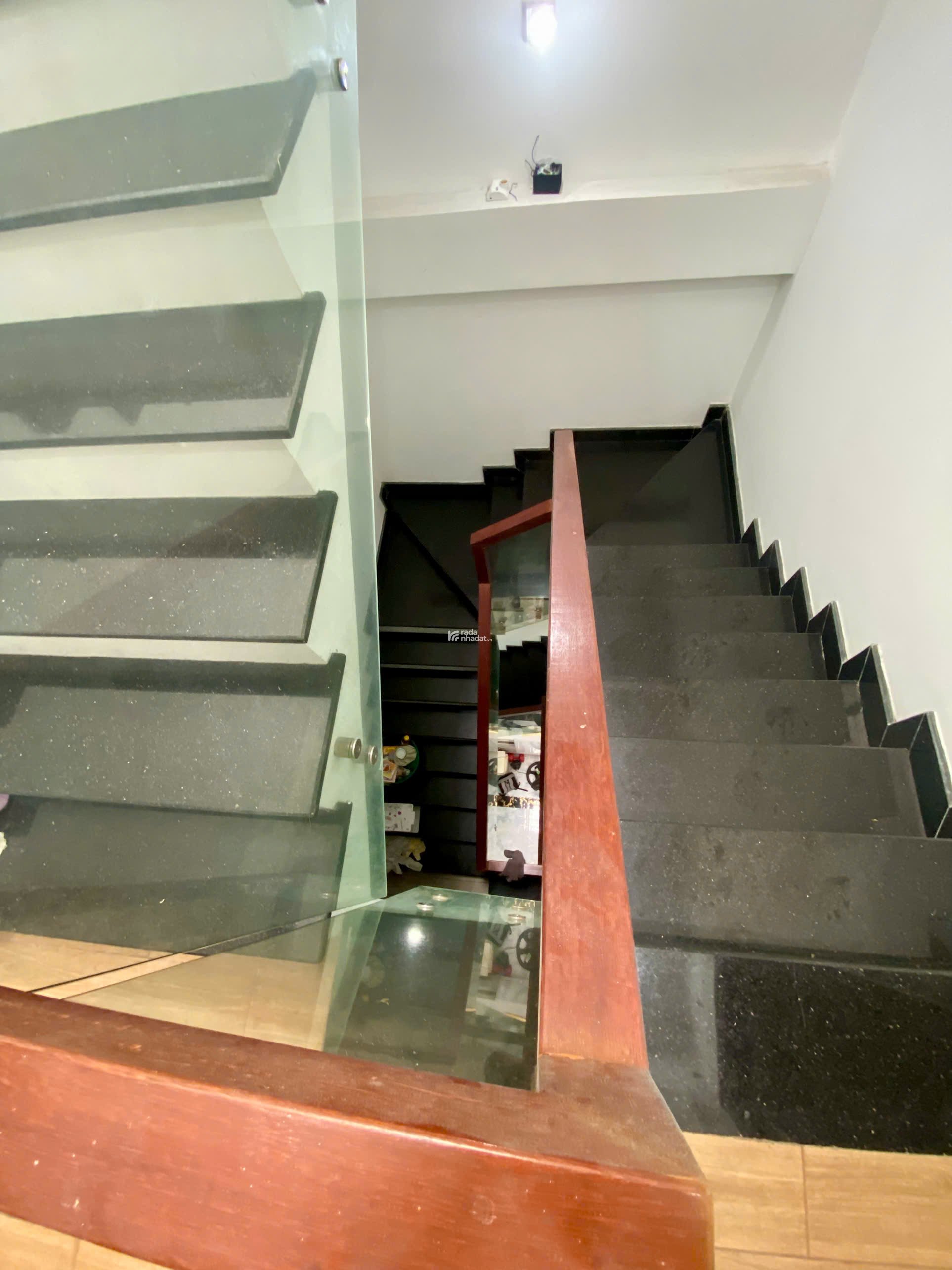 Bán nhà đẹp quận Bình Tân -  200m2 