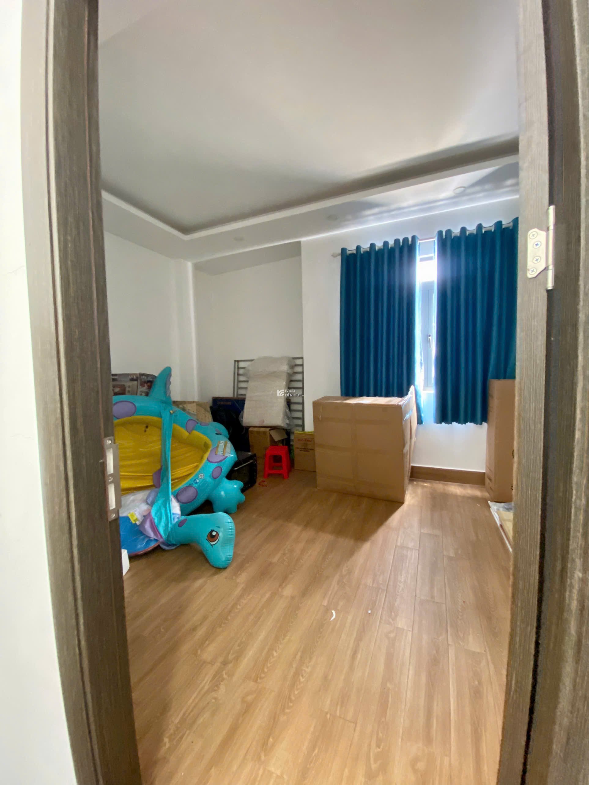 Bán nhà đẹp quận Bình Tân -  200m2 