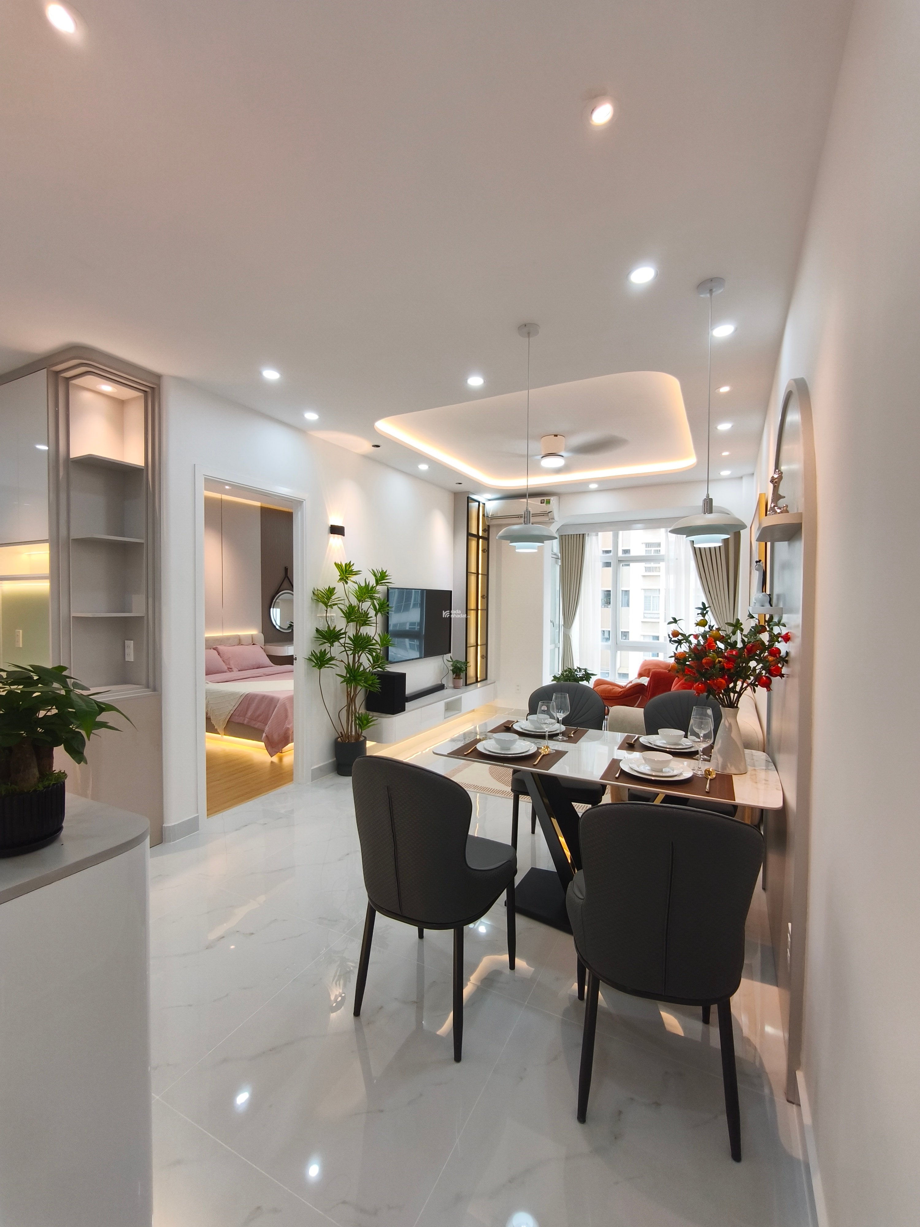 CHO THUÊ GẤP CH SKY GARDEN 3 - 2PN/2WC - FULL NỘI THẤT MỚI 100% - NHÀ ĐẸP